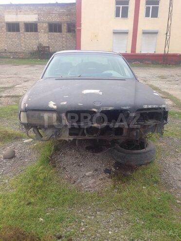 BMW 740 1998, 110,000 km - 0.3 l - Yevlax