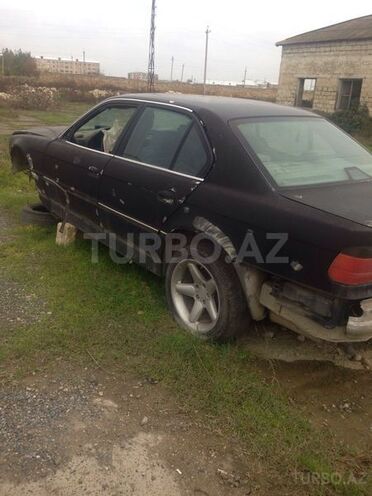 BMW 740 1998, 110,000 km - 0.3 l - Yevlax