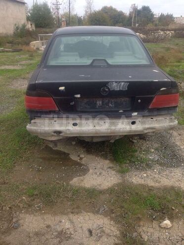 BMW 740 1998, 110,000 km - 0.3 l - Yevlax