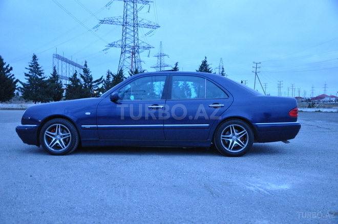 Mercedes E 280 1998, 290,000 km - 2.8 l - Bakı
