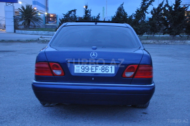 Mercedes E 280 1998, 290,000 km - 2.8 l - Bakı