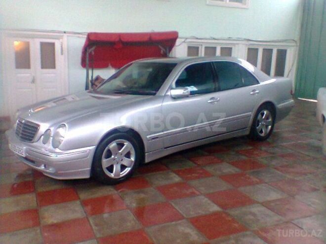 Mercedes E 240 2001, 2,130,000 km - 0.3 l - Gəncə