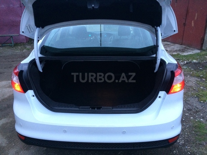 Ford Focus 2013, 17,701 km - 2.0 l - Lənkəran