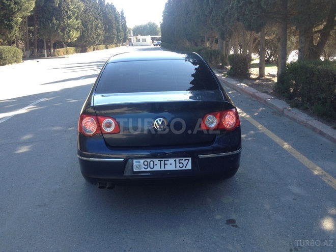 Volkswagen Passat 2006, 238,200 km - 2.0 л - Bakı