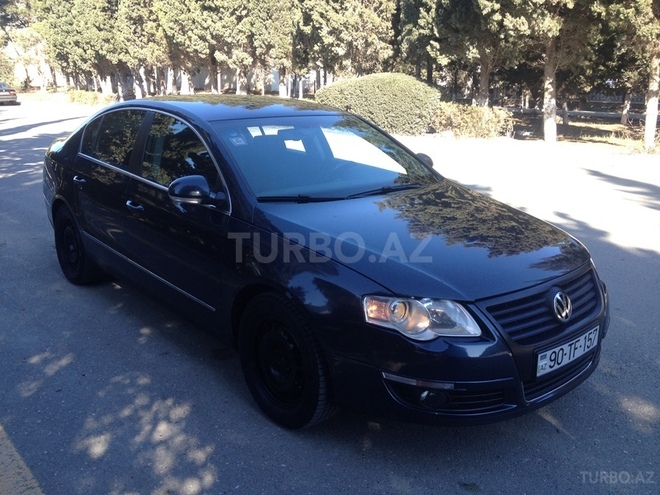 Volkswagen Passat 2006, 238,200 km - 2.0 л - Bakı