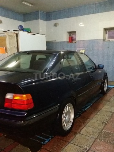 BMW 318 1994, 250,000 km - 1.8 l - Sumqayıt