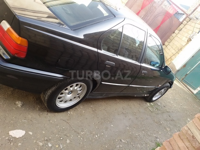 BMW 318 1994, 250,000 km - 1.8 l - Sumqayıt