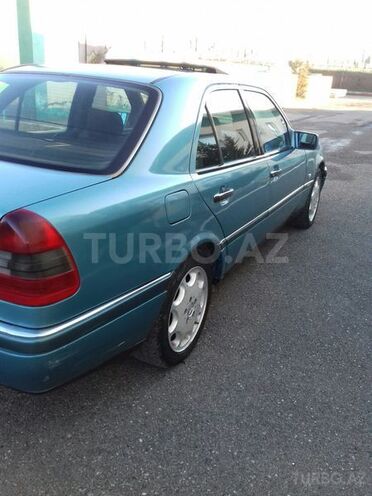 Mercedes C 220 1994, 430,000 km - 2.2 l - Sabirabad