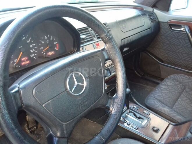 Mercedes C 220 1994, 430,000 km - 2.2 l - Sabirabad