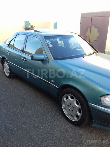 Mercedes C 220 1994, 430,000 km - 2.2 l - Sabirabad