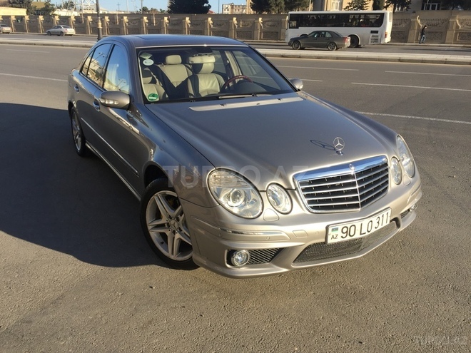 Mercedes E 240 2003, 239,000 km - 2.6 l - Bakı