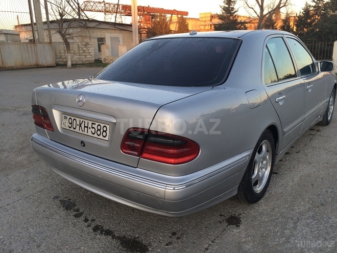 Mercedes E 320 2000, 257,313 km - 3.2 l - Bakı