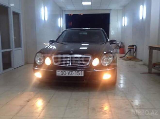 Mercedes E 270 2003, 245,000 km - 2.7 l - Bakı