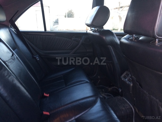 Mercedes E 320 2000, 257,313 km - 3.2 l - Bakı
