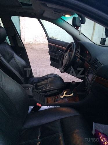 BMW 530 2001, 214,000 km - 3.0 л - Bakı