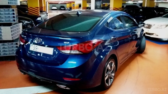 Hyundai Elantra 2015, 38,900 km - 1.8 l - Bakı