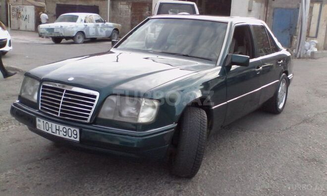 Mercedes E 300 1995, 367,000 km - 0.3 l - Bakı