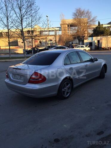 Mercedes E 220 2005, 146,000 km - 2.2 л - Bakı