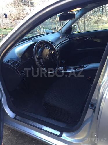 Mercedes E 220 2005, 146,000 km - 2.2 л - Bakı