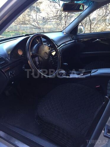 Mercedes E 220 2005, 146,000 km - 2.2 л - Bakı