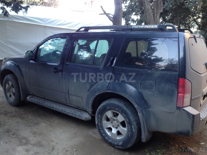 Nissan Pathfinder 2006, 266,000 km - 4.0 л - Bakı