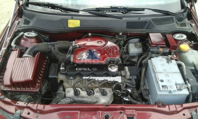 Opel Astra 1998, 202,450 km - 1.6 l - Qusar