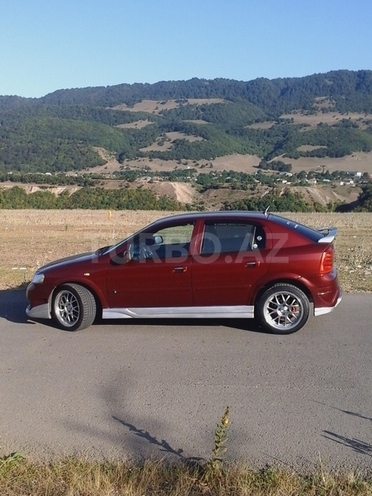 Opel Astra 1998, 202,450 km - 1.6 l - Qusar