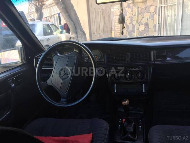 Mercedes 190 1992, 258,000 km - 2.0 l - İmişli