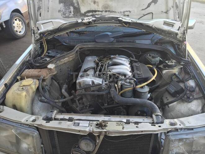 Mercedes 190 1992, 258,000 km - 2.0 l - İmişli
