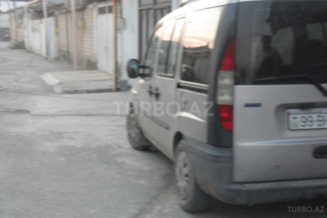 Fiat Doblo 2001, 225,000 km - 1.9 l - Bakı