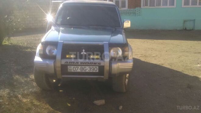 Mitsubishi Pajero 1992, 250,000 km - 2.5 l - Astara