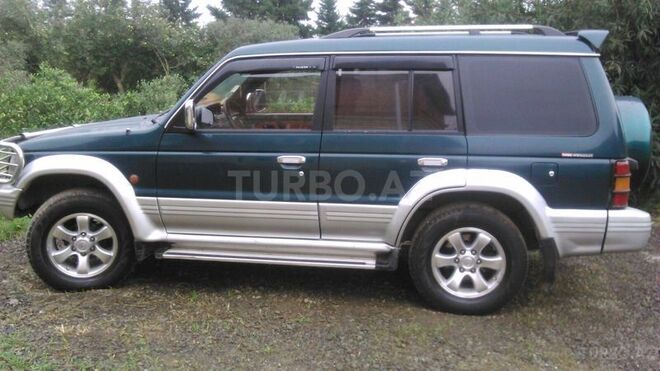 Mitsubishi Pajero 1992, 250,000 km - 2.5 l - Astara