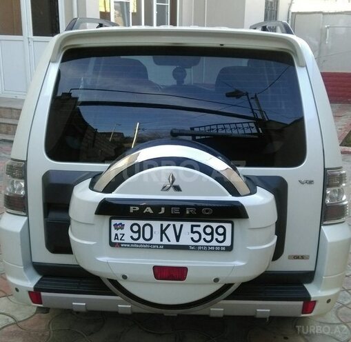 Mitsubishi Pajero 2010, 88,600 km - 3.5 л - Bakı