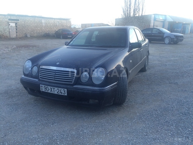 Mercedes E 320 1996, 280,000 km - 3.2 л - Bakı