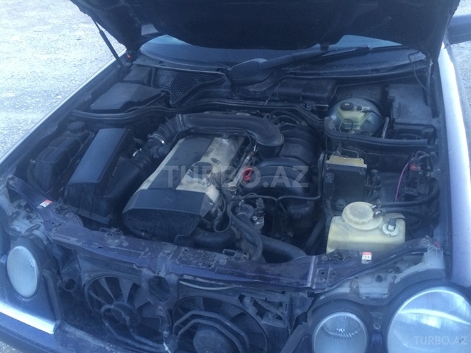 Mercedes E 320 1996, 280,000 km - 3.2 л - Bakı
