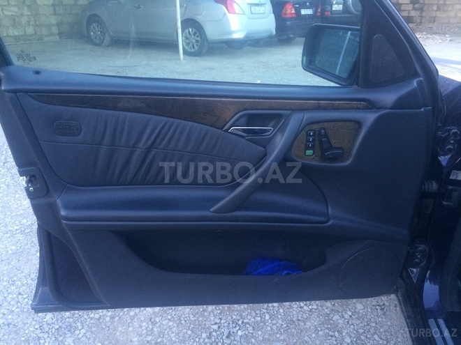 Mercedes E 320 1996, 280,000 km - 3.2 л - Bakı