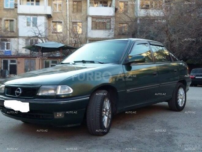 Opel Astra 1996, 303,000 km - 1.6 l - Bakı