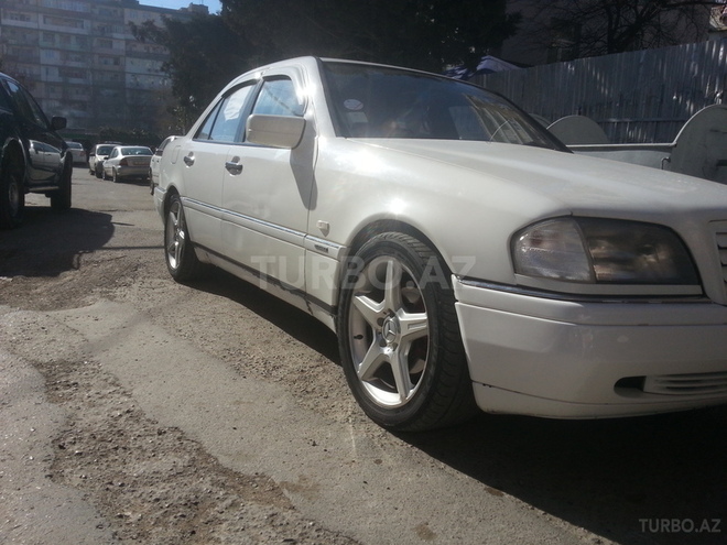 Mercedes C 200 1995, 250,000 km - 0.2 l - Bakı