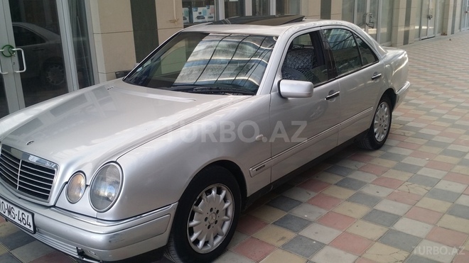 Mercedes E 230 1997, 232,770 km - 2.3 l - Bakı