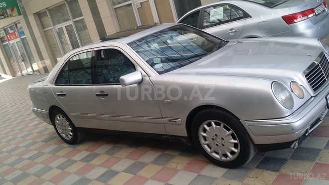Mercedes E 230 1997, 232,770 km - 2.3 l - Bakı