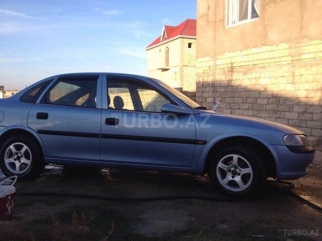 Opel Vectra 1997, 170,000 km - 1.8 l - Sumqayıt