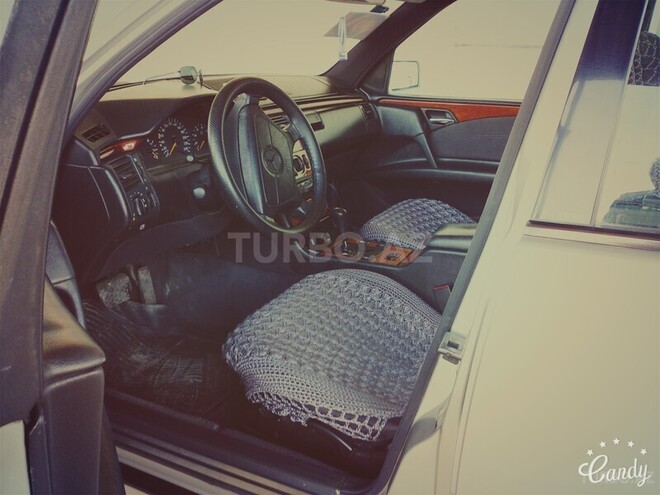 Mercedes E 240 1998, 2,210,000 km - 2.4 l - Göyçay