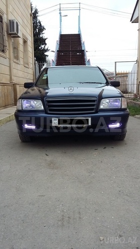 Mercedes C 180 1998, 248,000 km - 1.8 l - Quba