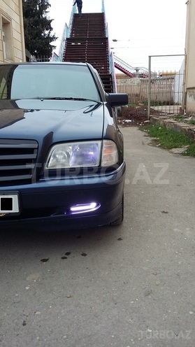 Mercedes C 180 1998, 248,000 km - 1.8 l - Quba