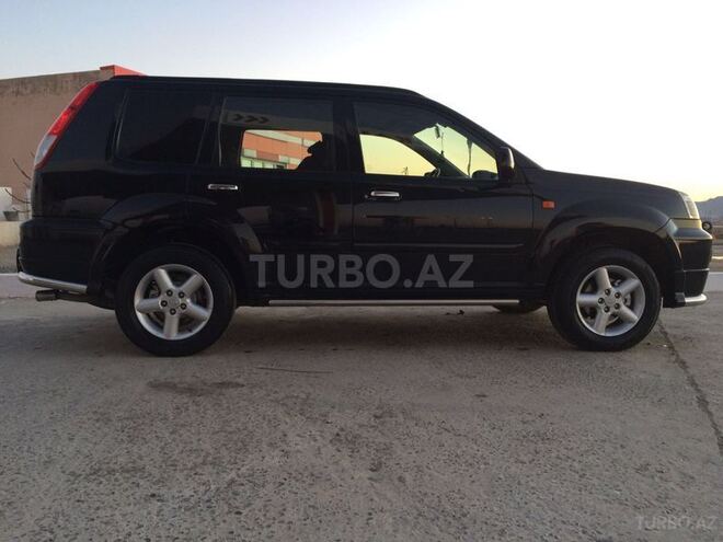 Nissan X-Trail 2002, 180,000 km - 1.0 l - Qobustan