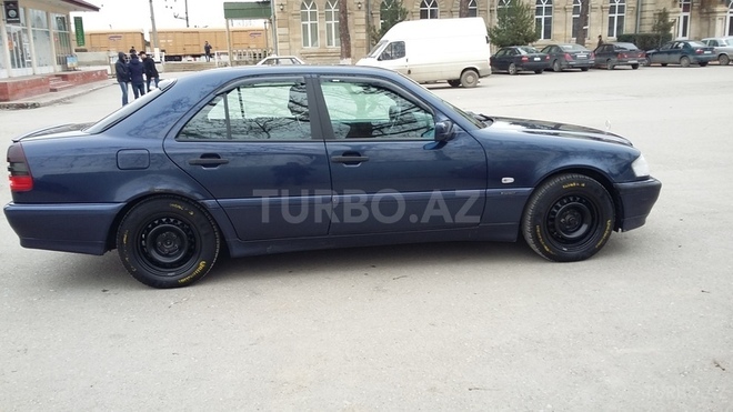 Mercedes C 180 1998, 248,000 km - 1.8 l - Quba