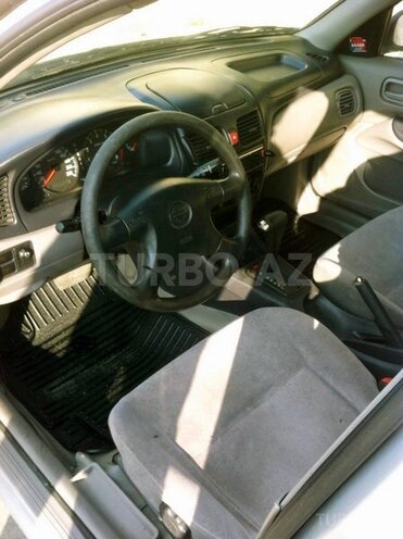 Nissan Sunny 2001, 200,000 km - 1.6 l - Bakı