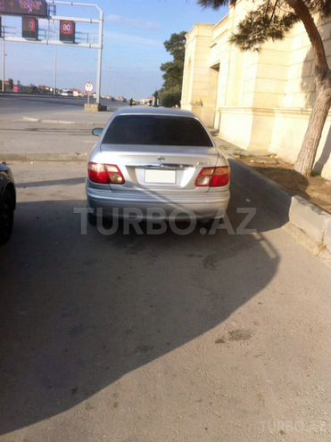 Nissan Sunny 2001, 200,000 km - 1.6 l - Bakı