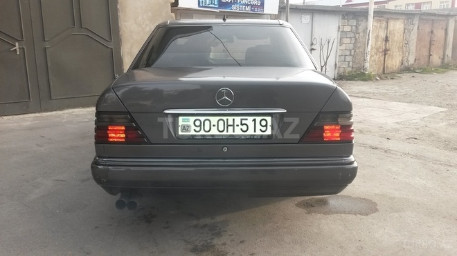 Mercedes E 250 1994, 477,381 km - 2.5 л - Sumqayıt