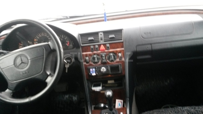 Mercedes C 200 1997, 1,500,000 km - 2.2 l - Ucar